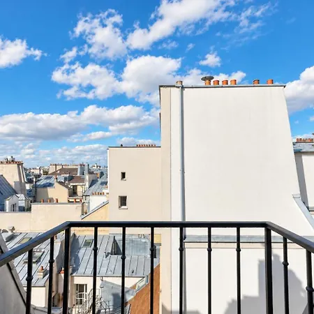 Le Marais 1 Bedroom With Balcony And Netflix Apartment