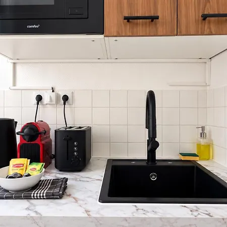Le Marais 1 Bedroom With Balcony And Netflix