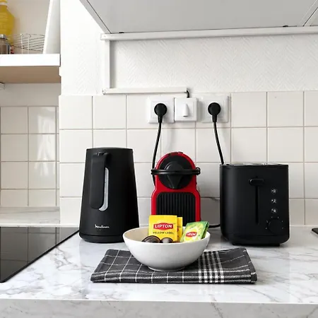 Le Marais 1 Bedroom With Balcony And Netflix *