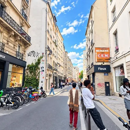 Apartment Le Marais 1 Bedroom With Balcony And Netflix Paris